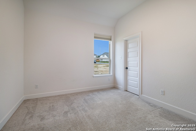 Image 21 of 26 For 1714 Dunvegan