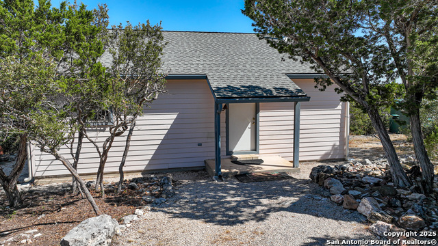 Listing photo id 27 for 1792 Sd 52300