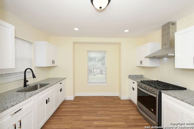 Image 14 of 28 For 1326 Lynwood W