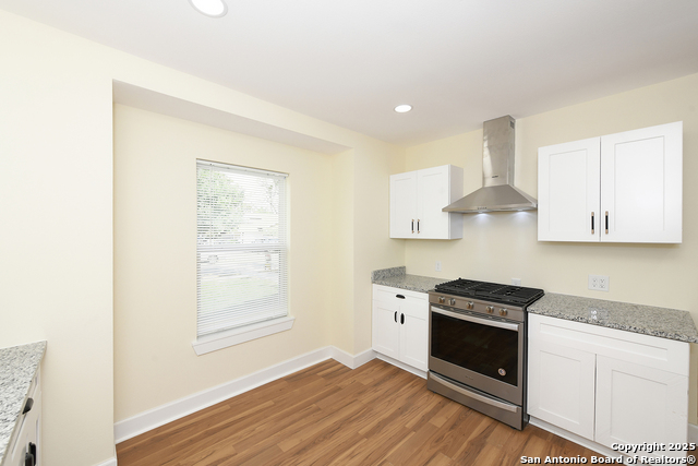 Image 15 of 28 For 1326 Lynwood W