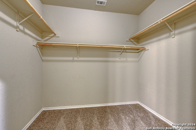 Listing photo id 8 for 10546 Midsummer Meadow