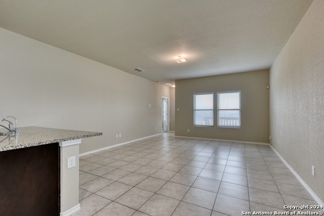 Listing photo id 2 for 10546 Midsummer Meadow