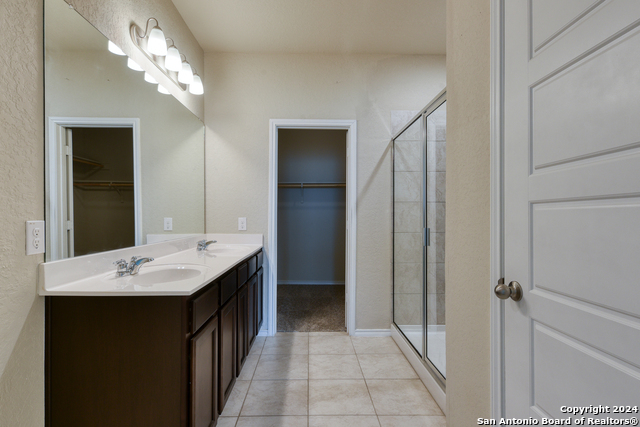 Listing photo id 6 for 10546 Midsummer Meadow