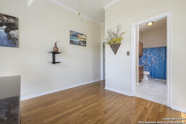 Listing photo id 23 for 10863 La Vernia