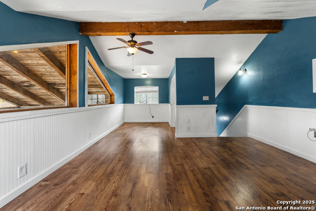 Listing photo id 37 for 10863 La Vernia