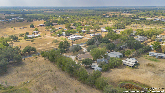 Listing photo id 49 for 10863 La Vernia