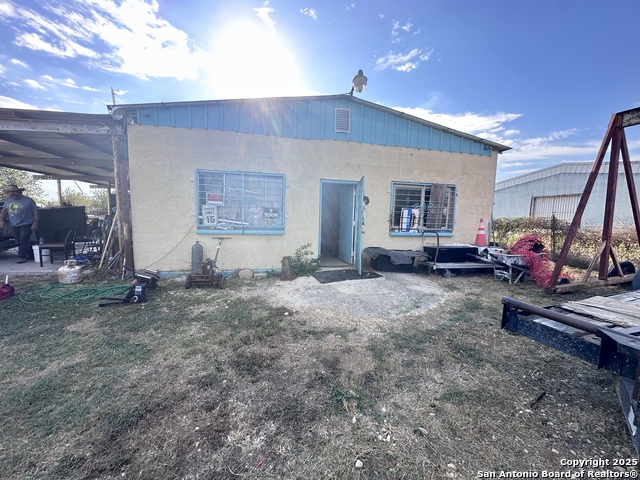 Details for 110 County Road 6840, Lytle, TX 78052