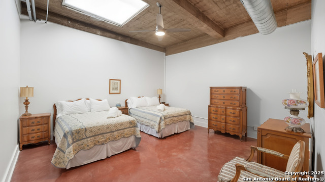 Image 24 of 38 For 222 Losoya St.  202