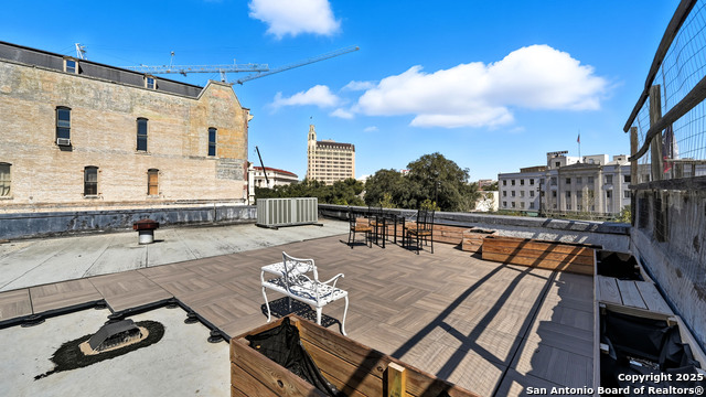 Image 28 of 38 For 222 Losoya St.  202