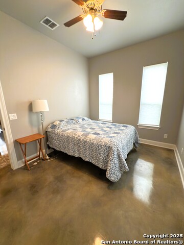 Listing photo id 17 for 186 Lakeview