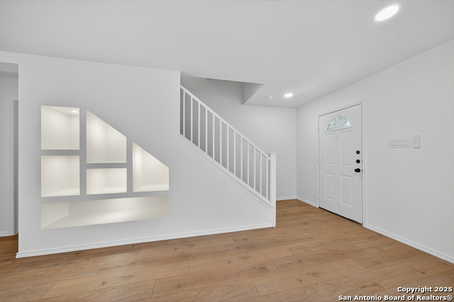 Image 3 of 40 For 12110 Branding Point