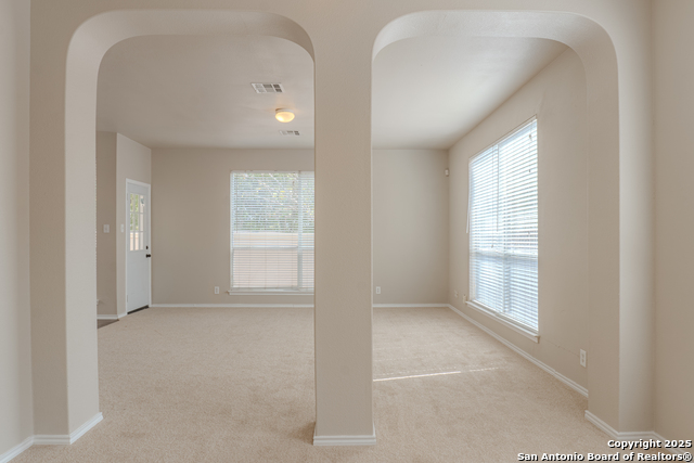 Listing photo id 9 for 10906 Toscana