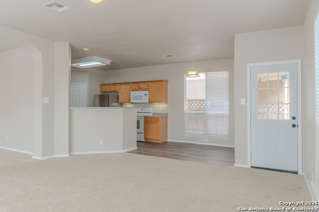 Listing photo id 11 for 10906 Toscana