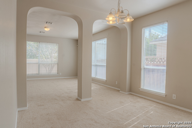 Listing photo id 18 for 10906 Toscana