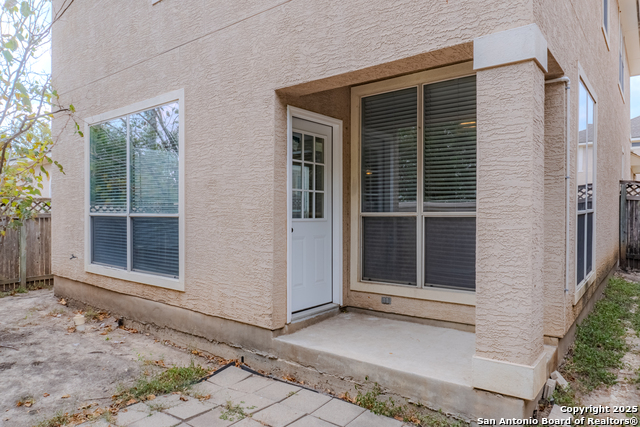 Listing photo id 37 for 10906 Toscana