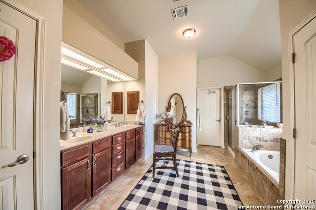 Listing photo id 19 for 639 Settlers Lane