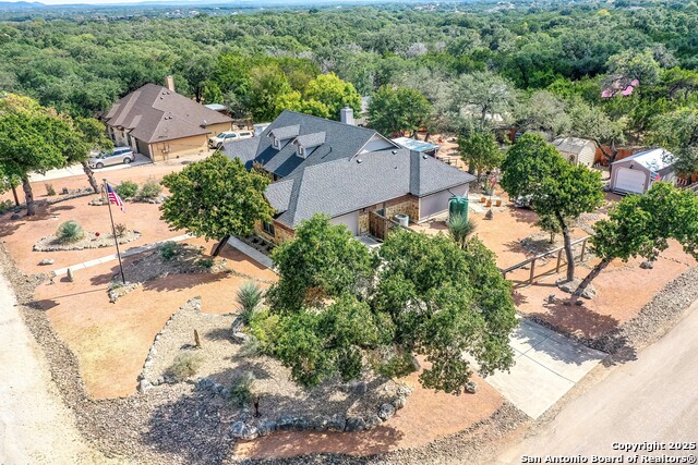 Listing photo id 32 for 639 Settlers Lane