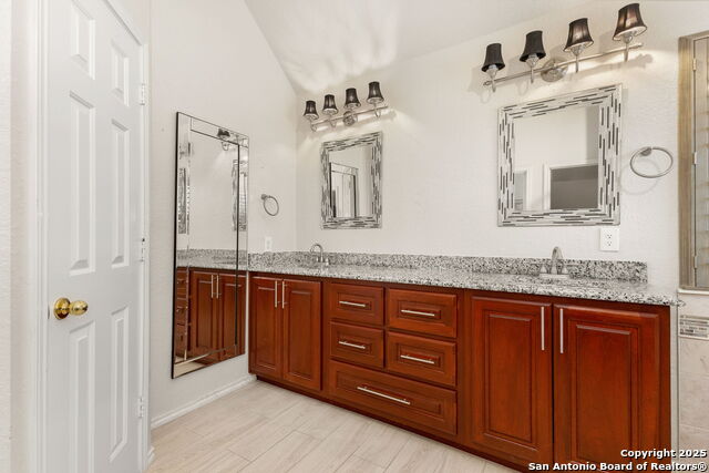 Image 21 of 25 For 2500 Woodbridge Way