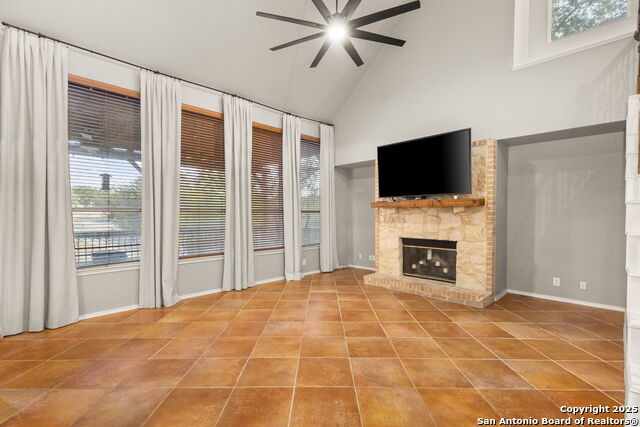 Image 5 of 25 For 2500 Woodbridge Way