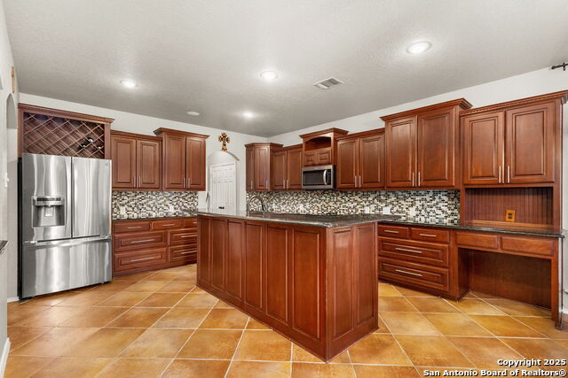 Image 8 of 25 For 2500 Woodbridge Way