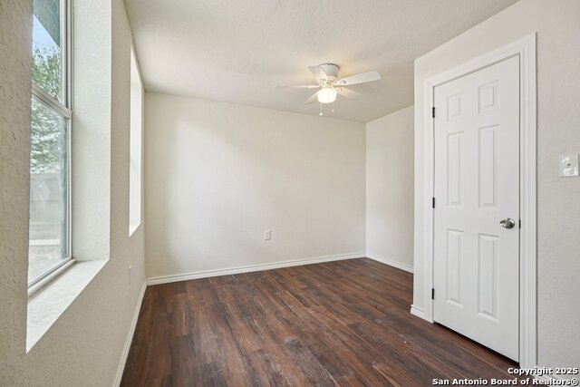 Image 18 of 35 For 8819 Catalina Bay