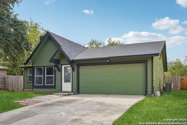 Image 2 of 35 For 8819 Catalina Bay