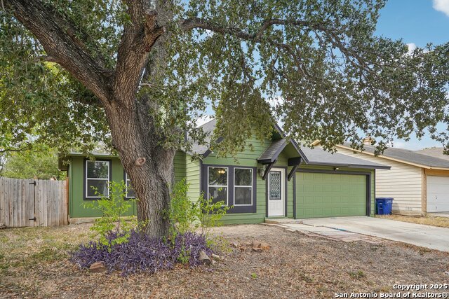 Image 3 of 35 For 8819 Catalina Bay