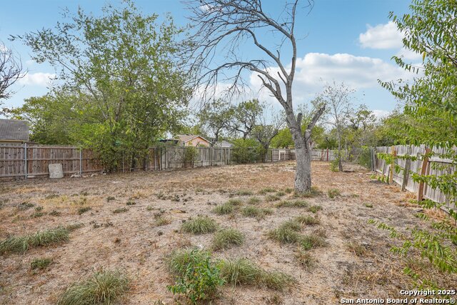 Image 31 of 35 For 8819 Catalina Bay