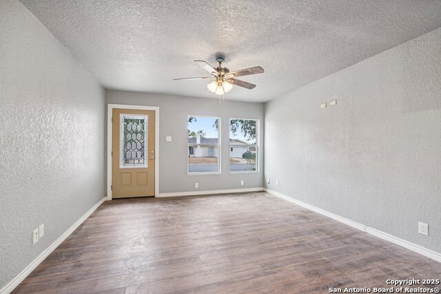 Image 8 of 35 For 8819 Catalina Bay