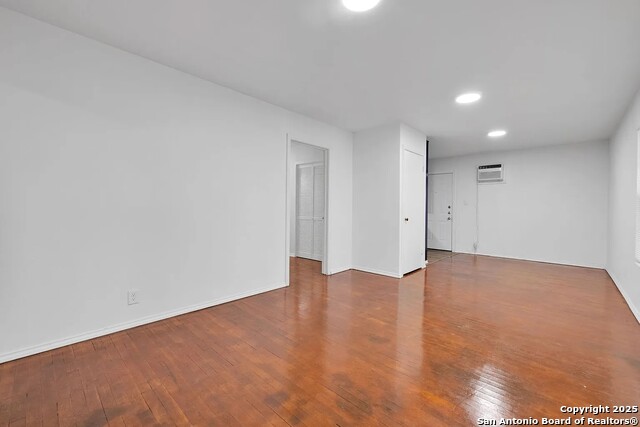 Image 16 of 16 For 162 Birchwood Dr