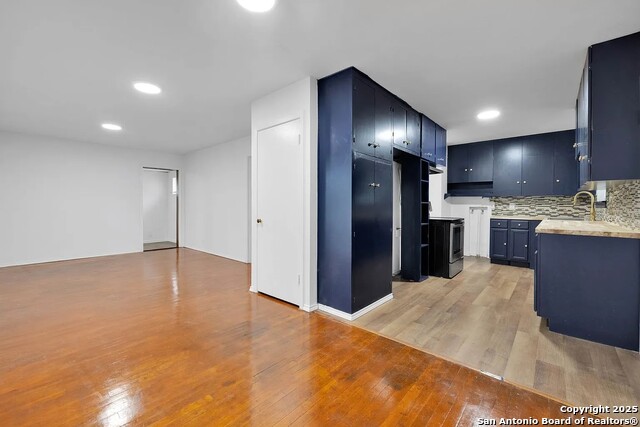 Image 3 of 16 For 162 Birchwood Dr