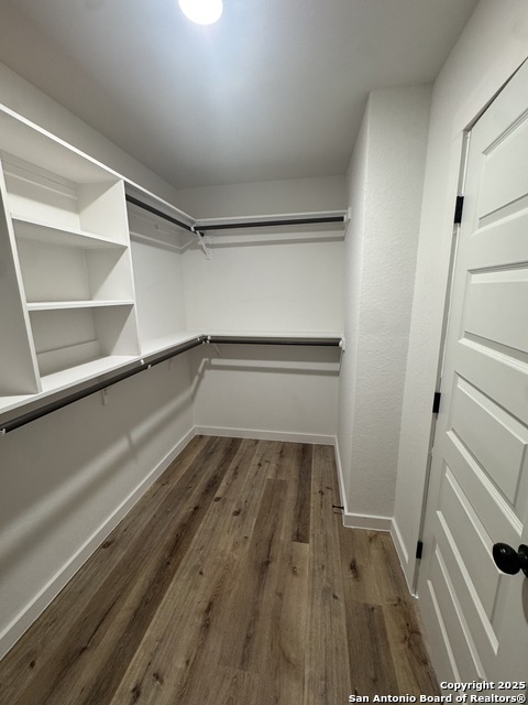 Image 22 of 24 For 913 Olive St