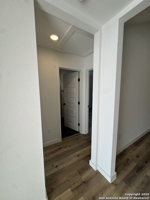 Image 4 of 24 For 913 Olive St