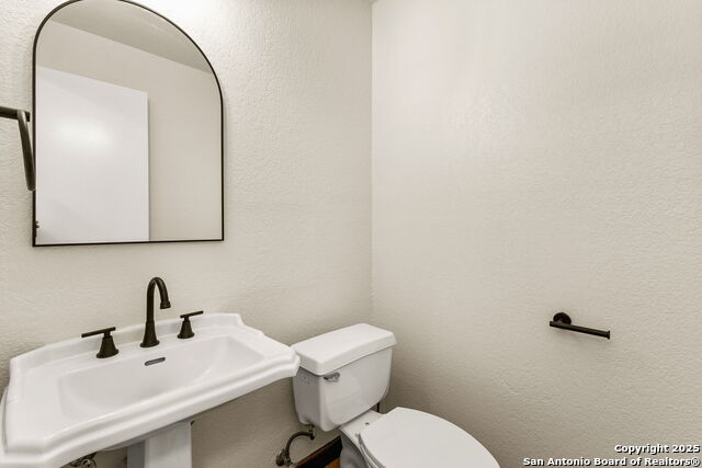 Listing photo id 21 for 1815 Lakeside