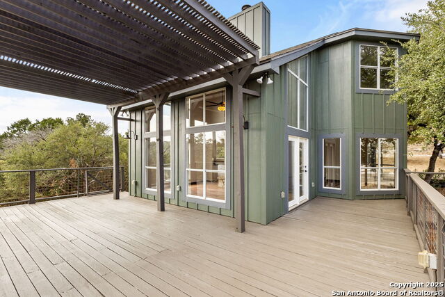 Listing photo id 24 for 1815 Lakeside