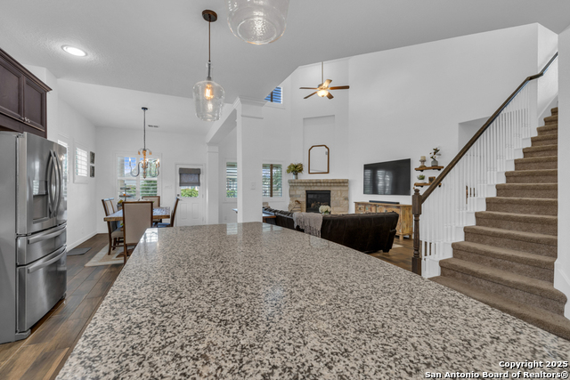 Image 18 of 76 For 8737 Stackstone