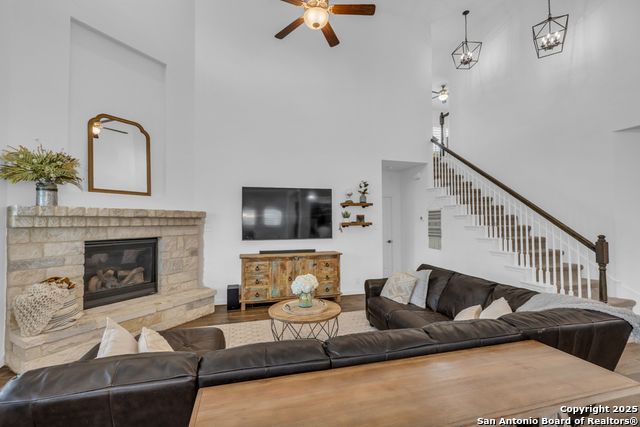 Image 29 of 76 For 8737 Stackstone