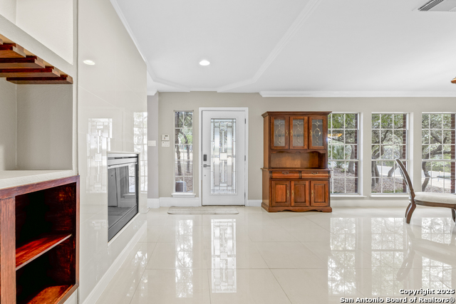 Image 2 of 74 For 800 Hop Tree