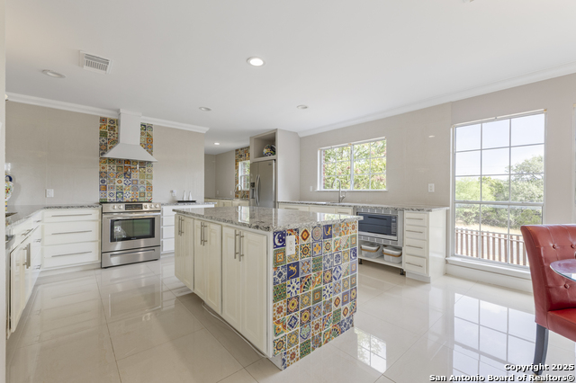 Image 3 of 74 For 800 Hop Tree