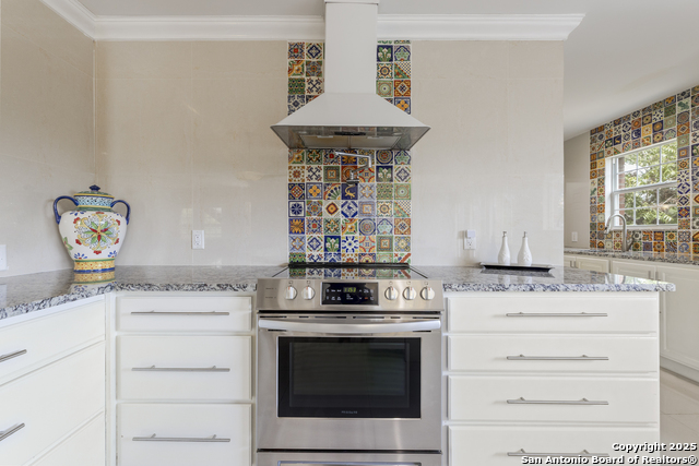 Image 5 of 74 For 800 Hop Tree