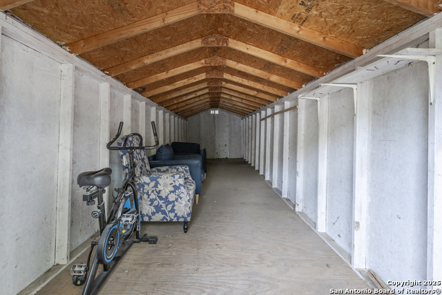 Image 60 of 74 For 800 Hop Tree