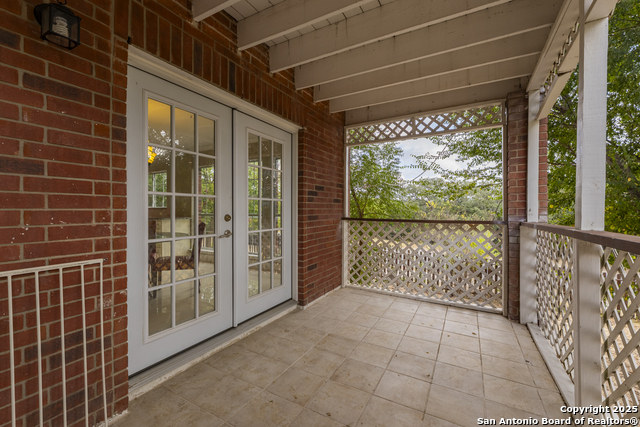 Image 68 of 74 For 800 Hop Tree