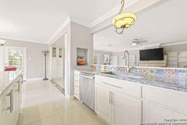 Image 9 of 74 For 800 Hop Tree