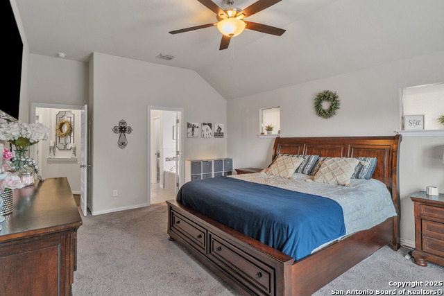 Listing photo id 8 for 13726 Quiet Fox