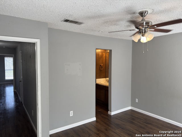 Image 10 of 14 For 4906 Ali Ave #1