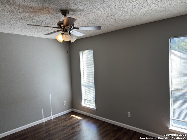 Image 11 of 14 For 4906 Ali Ave #1