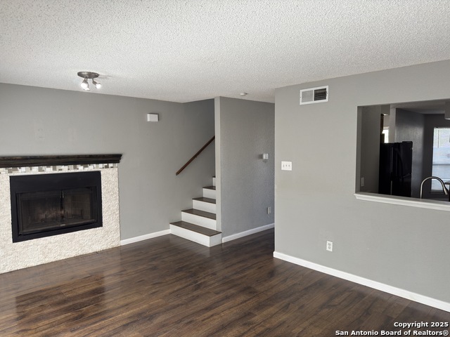 Image 8 of 14 For 4906 Ali Ave #1