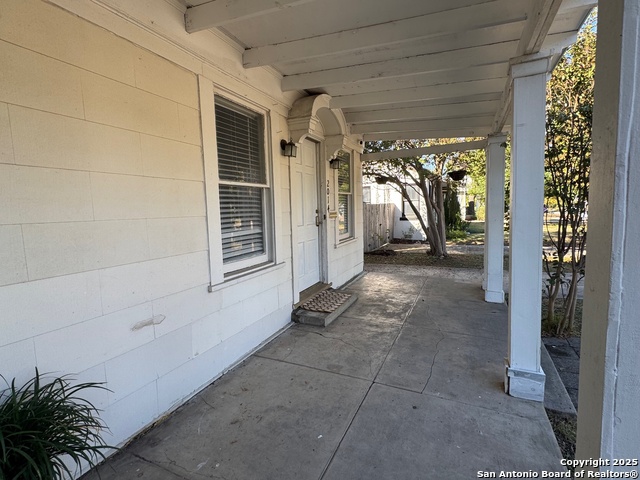 Image 4 of 20 For 2014 Mulberry Ave W