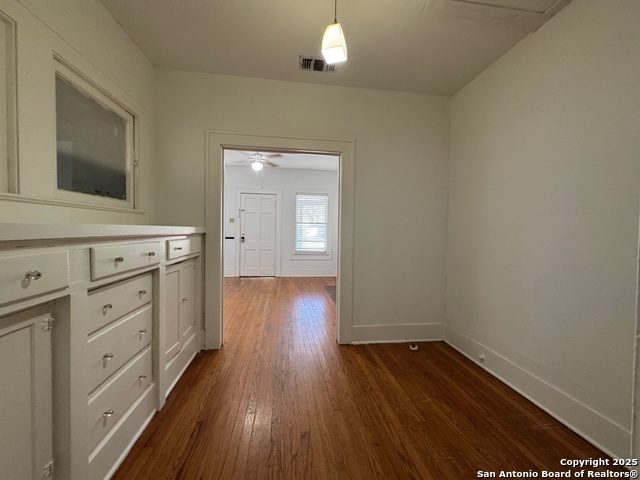 Image 7 of 20 For 2014 Mulberry Ave W