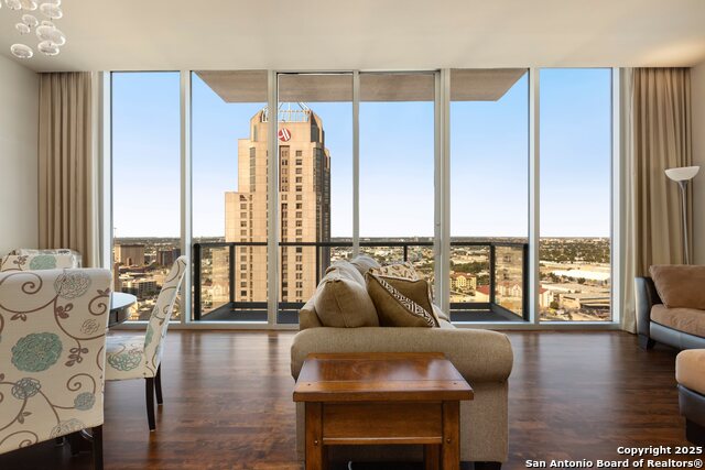 Details for 610 Market Unit 2510, San Antonio, TX 78205